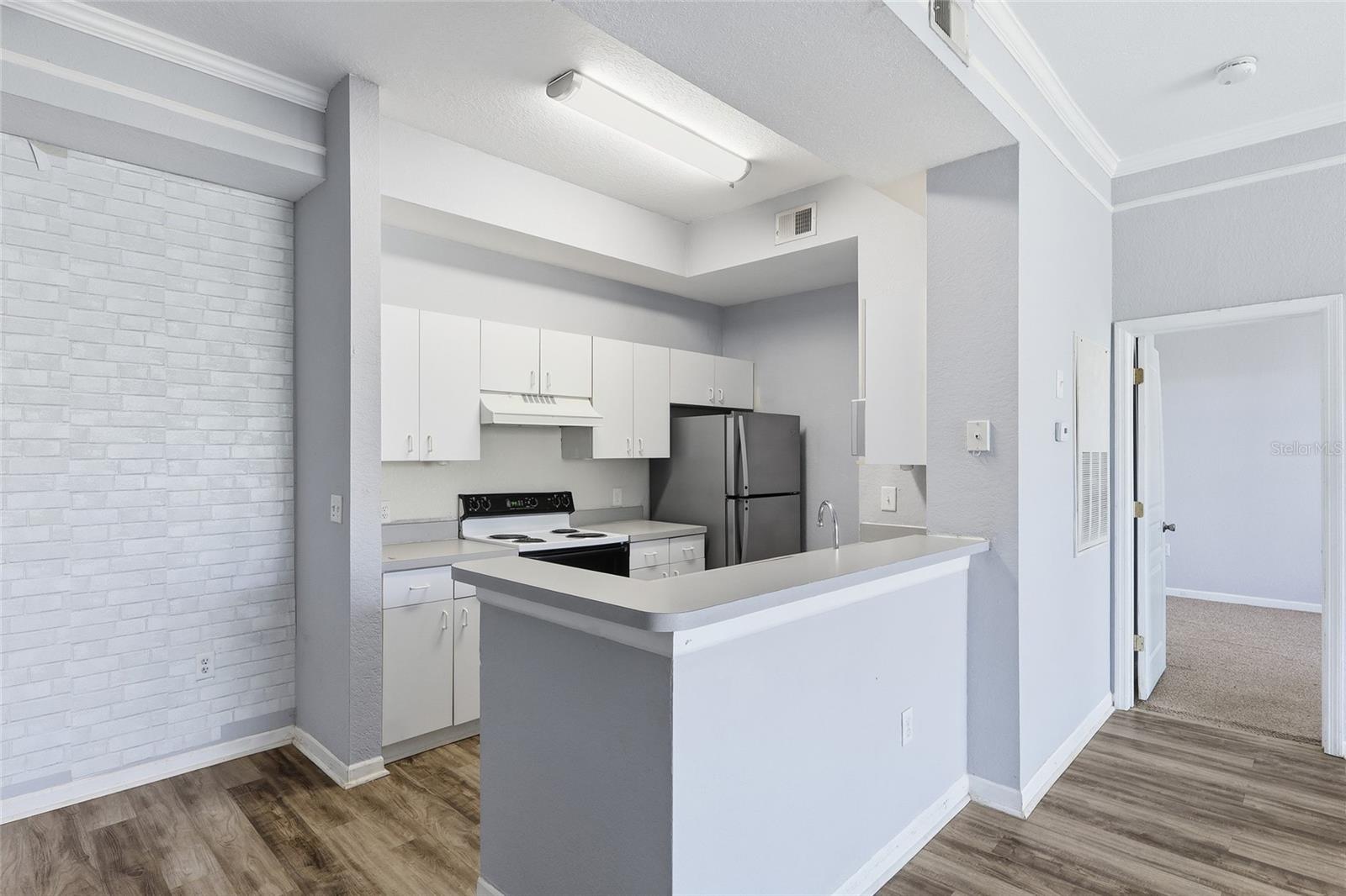 Image 13 of 21 For 17106 Carrington Park Drive 623