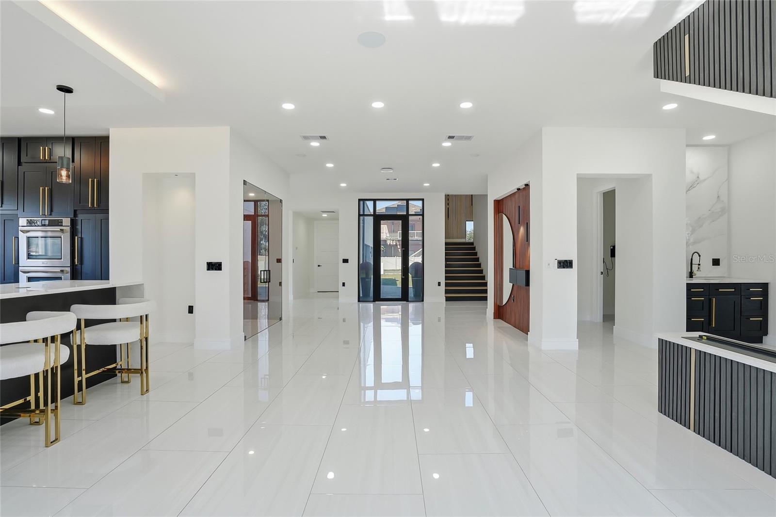 Image 20 of 100 For 7818 Hubert Avenue