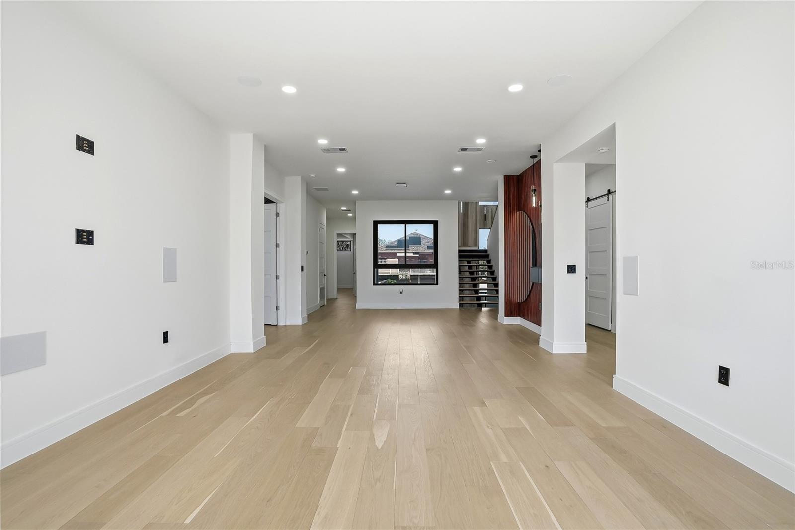 Image 34 of 100 For 7818 Hubert Avenue