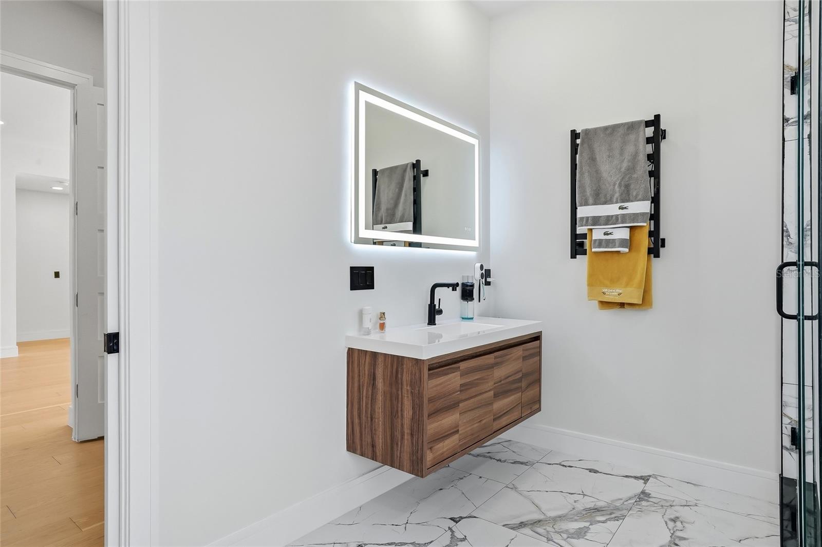 Image 43 of 100 For 7818 Hubert Avenue