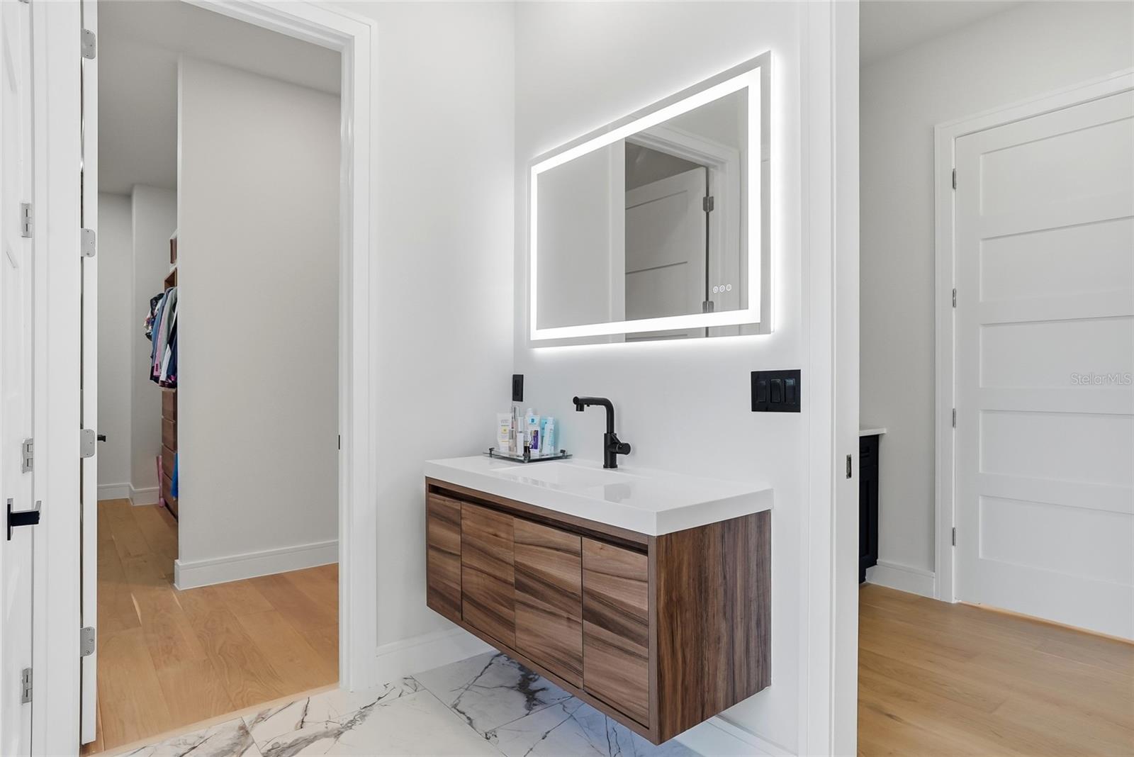 Image 44 of 100 For 7818 Hubert Avenue