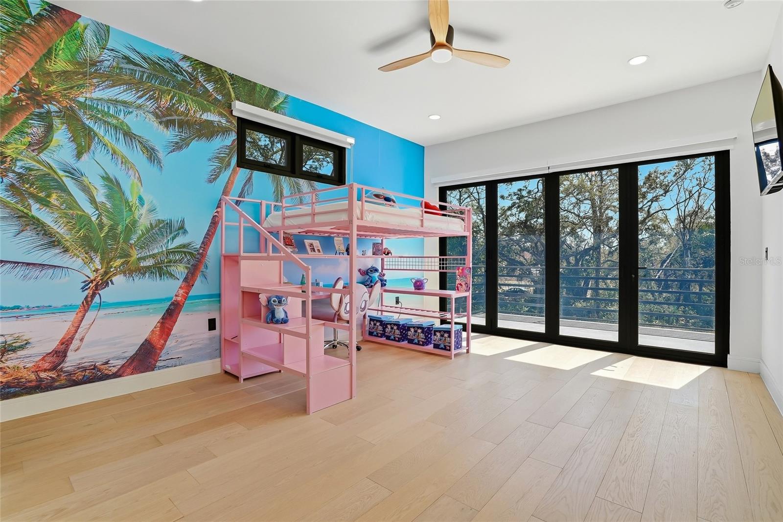 Image 55 of 100 For 7818 Hubert Avenue