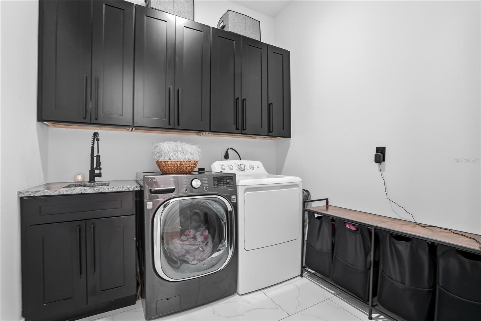 Image 58 of 100 For 7818 Hubert Avenue