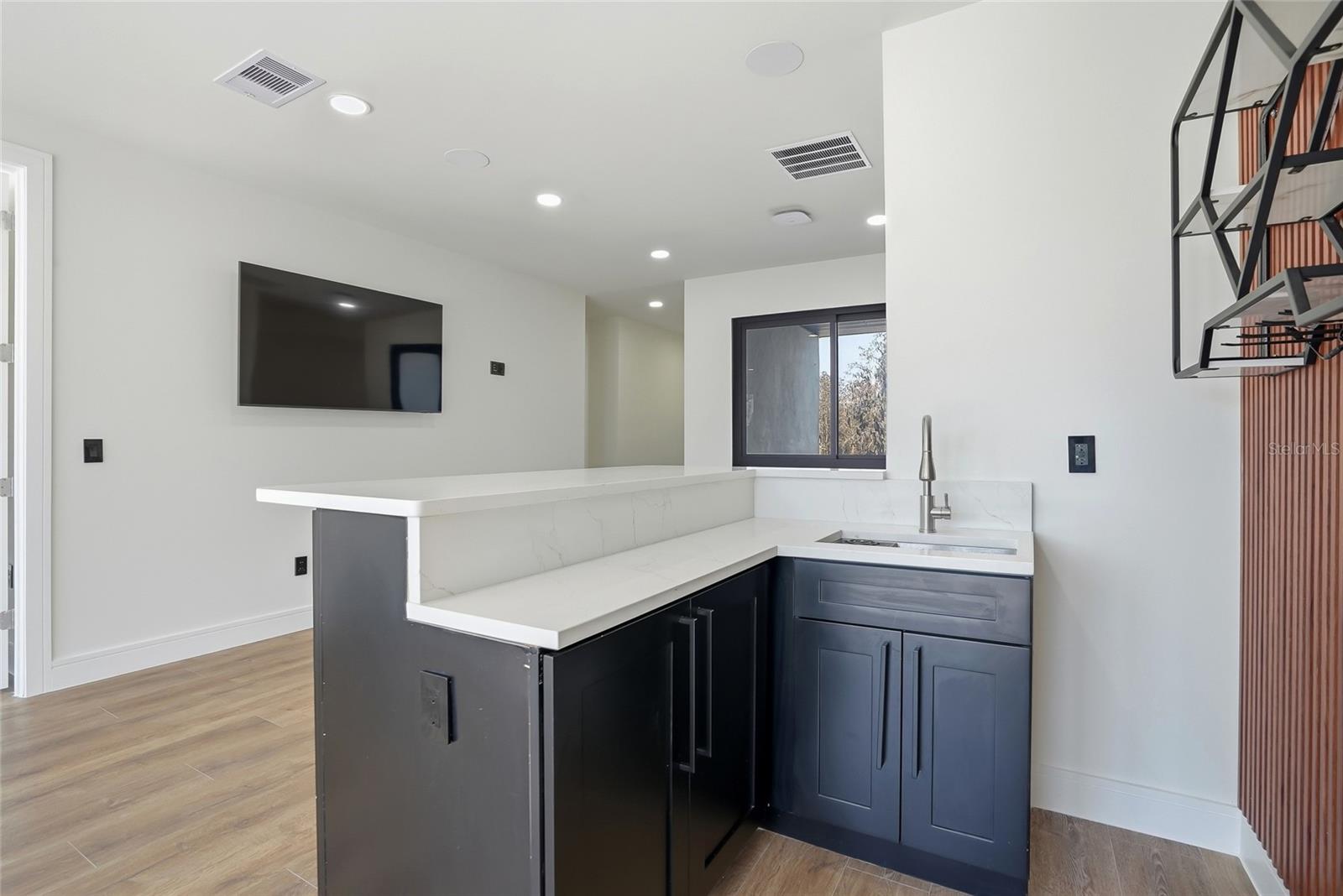 Image 68 of 100 For 7818 Hubert Avenue