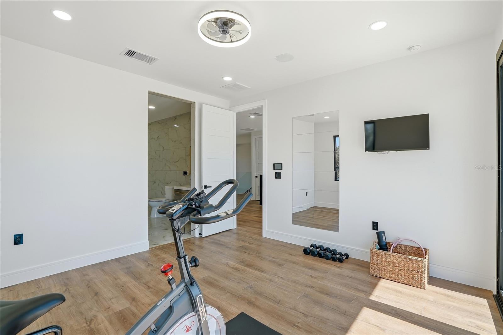 Image 75 of 100 For 7818 Hubert Avenue