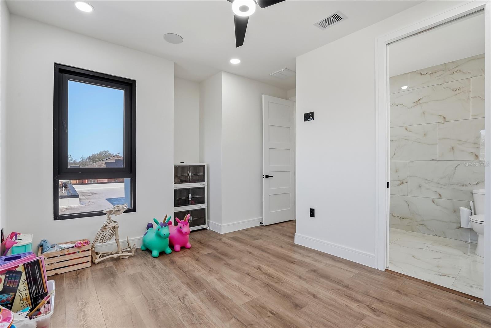 Image 80 of 100 For 7818 Hubert Avenue