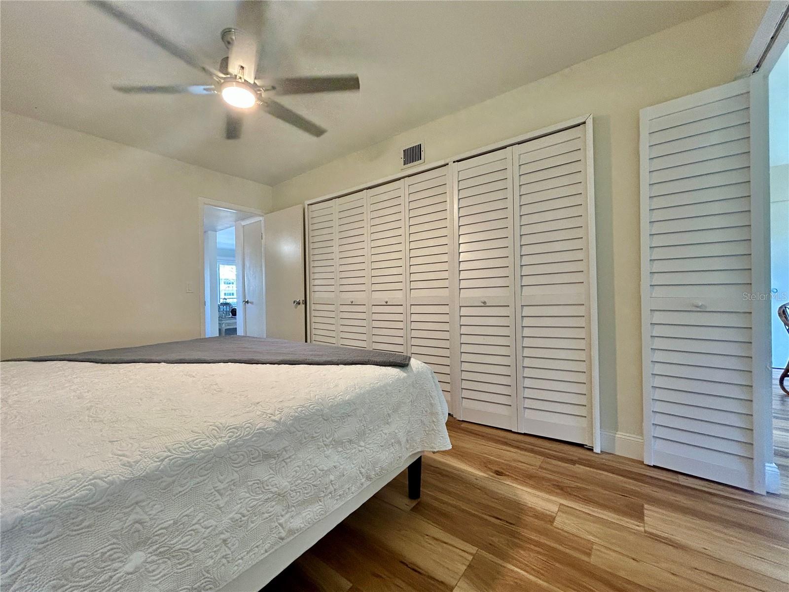 Image 24 of 59 For 2461 Rhodesian Drive 31