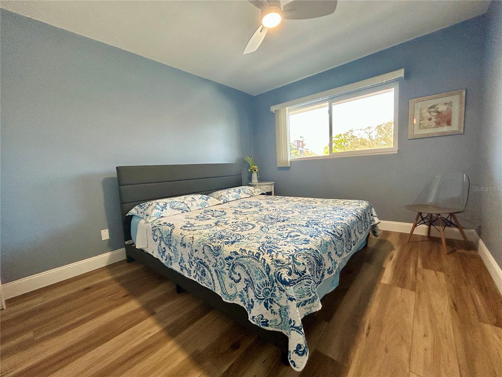 Image 30 of 59 For 2461 Rhodesian Drive 31