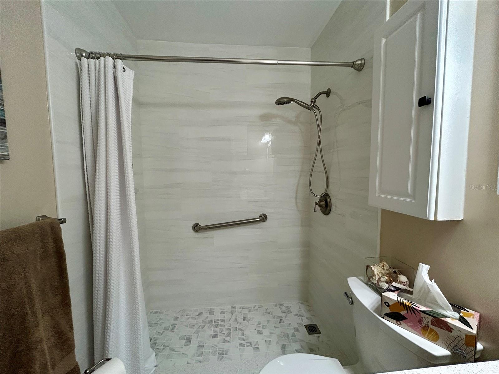 Image 35 of 59 For 2461 Rhodesian Drive 31