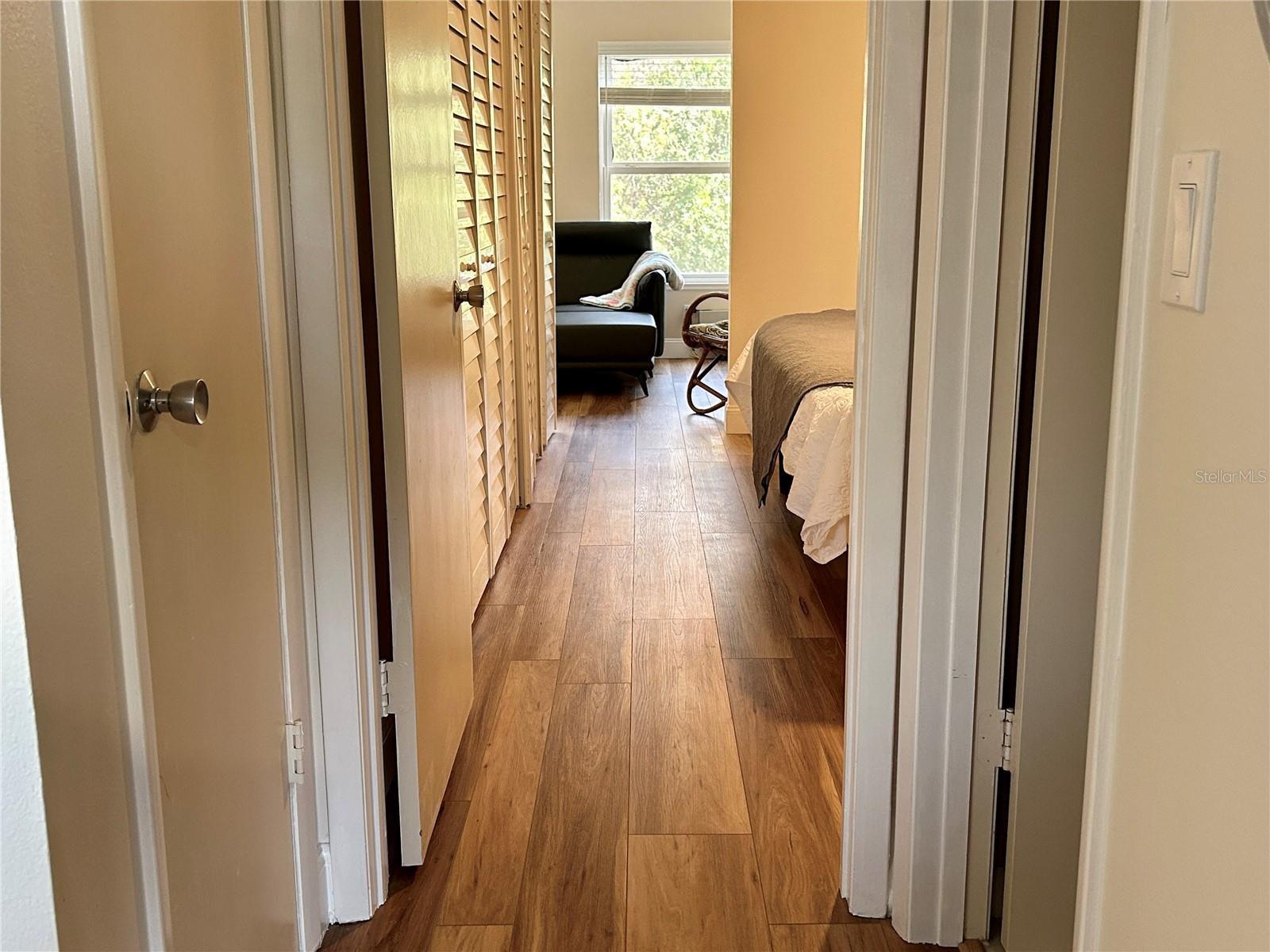 Image 37 of 59 For 2461 Rhodesian Drive 31