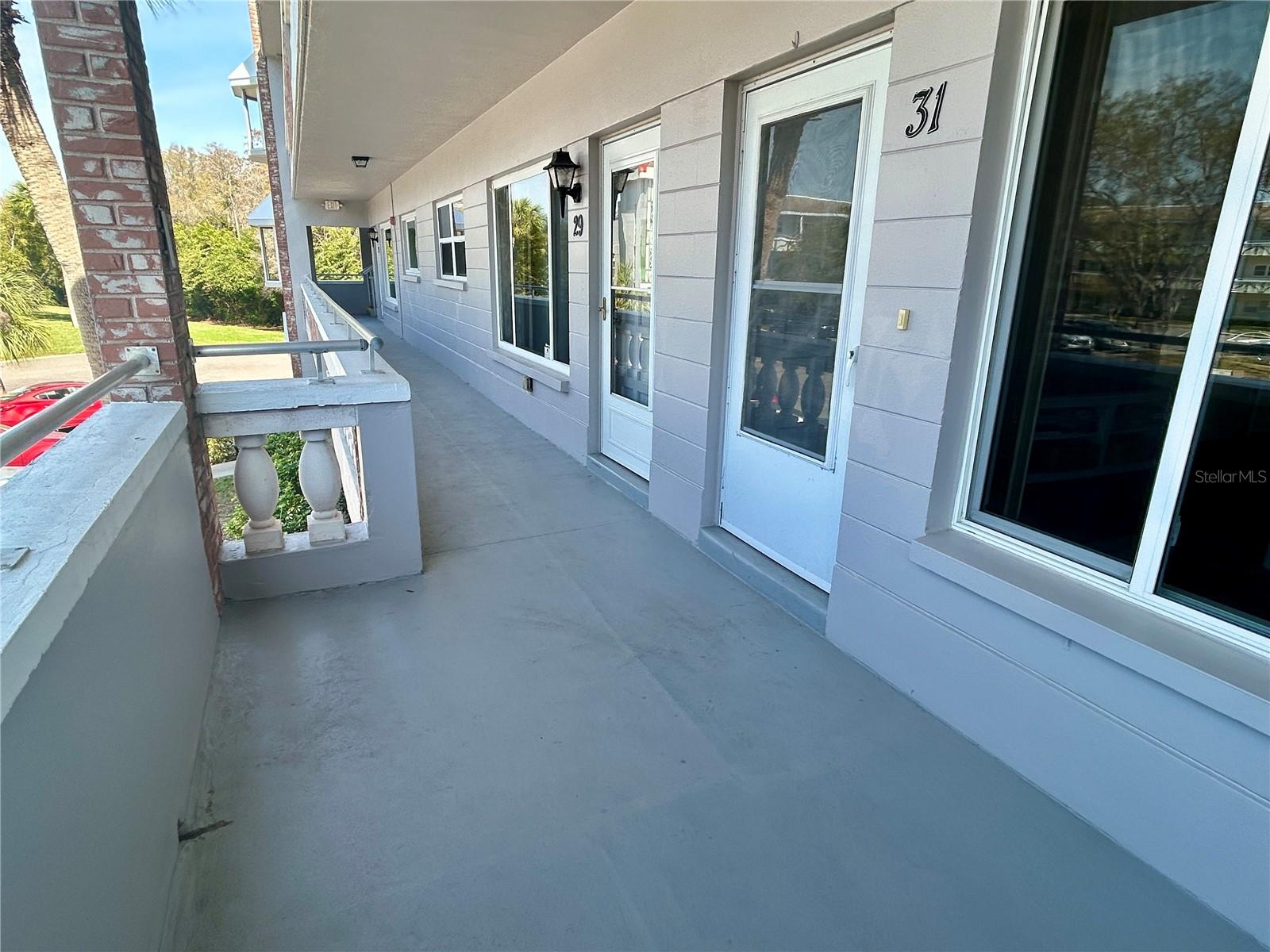 Image 4 of 59 For 2461 Rhodesian Drive 31