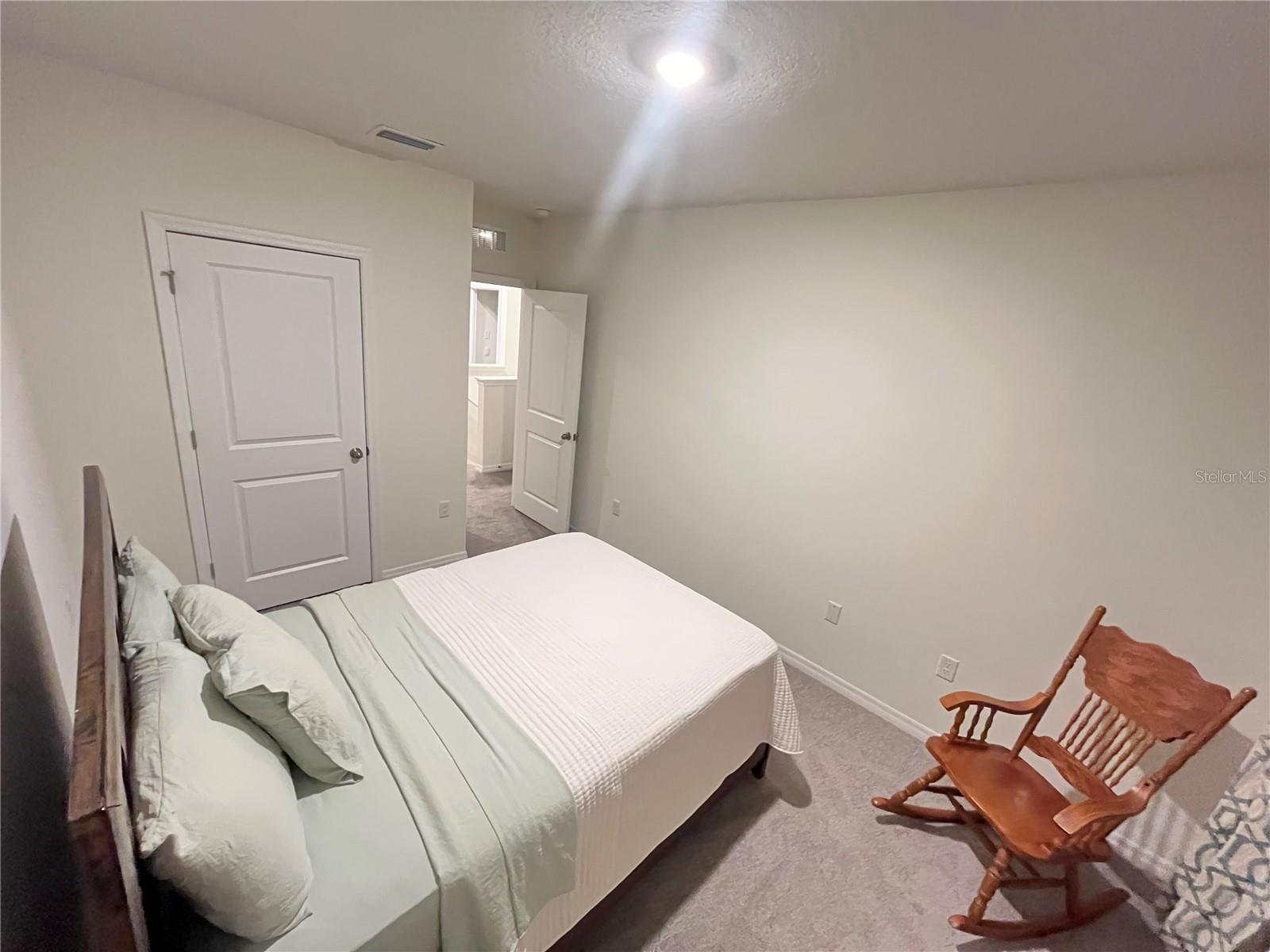 Image 38 of 52 For 17032 Oval Rum Drive