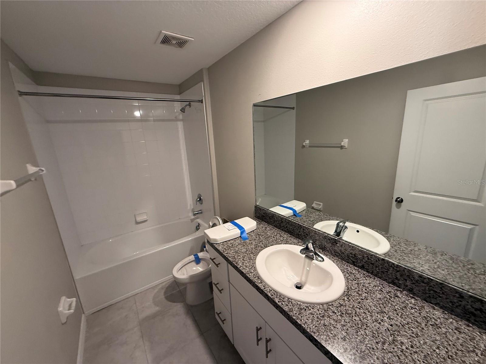 Image 11 of 18 For 12016 Miracle Mile Drive