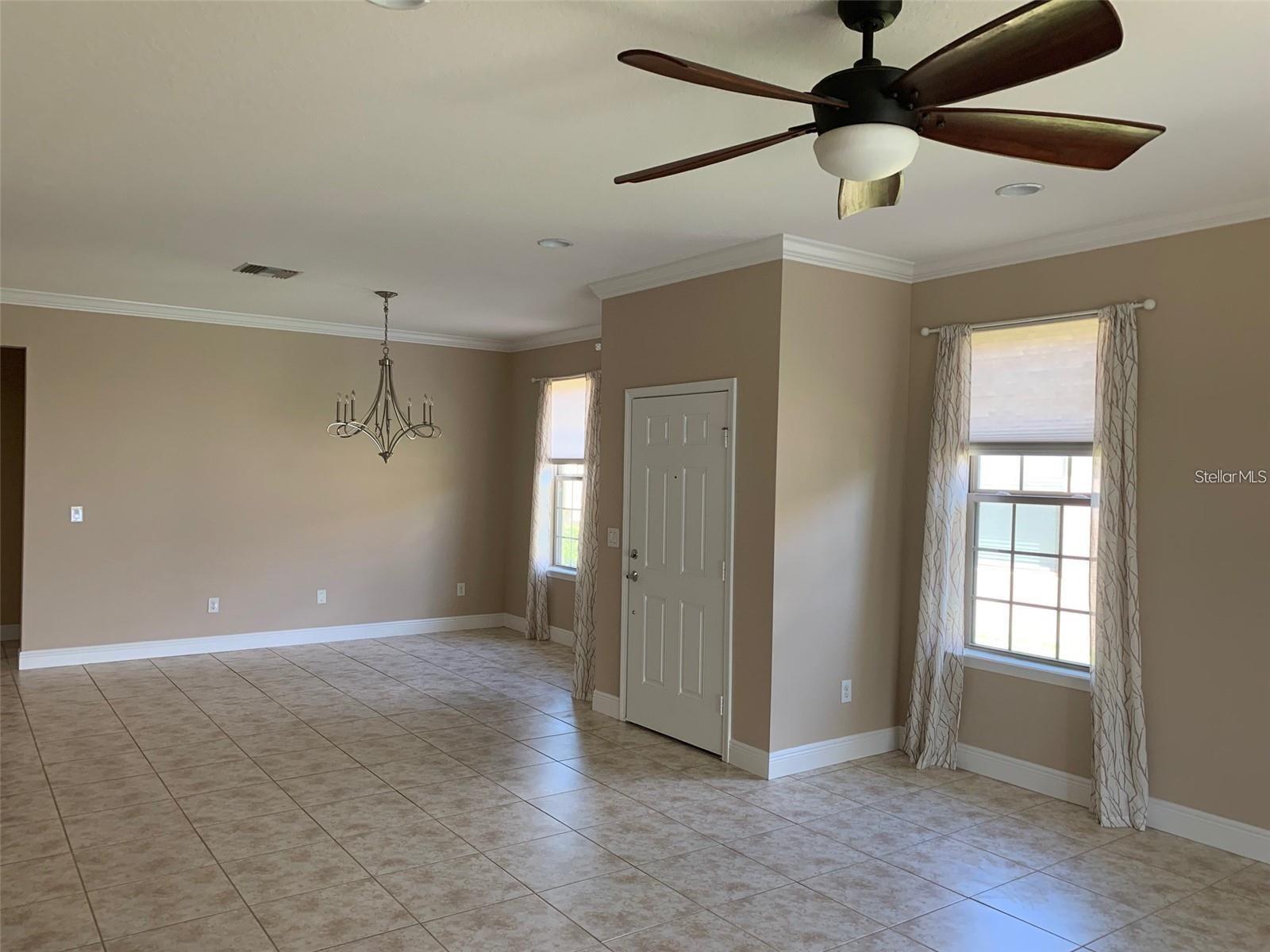 Image 14 of 47 For 5409 Sunset Falls Drive