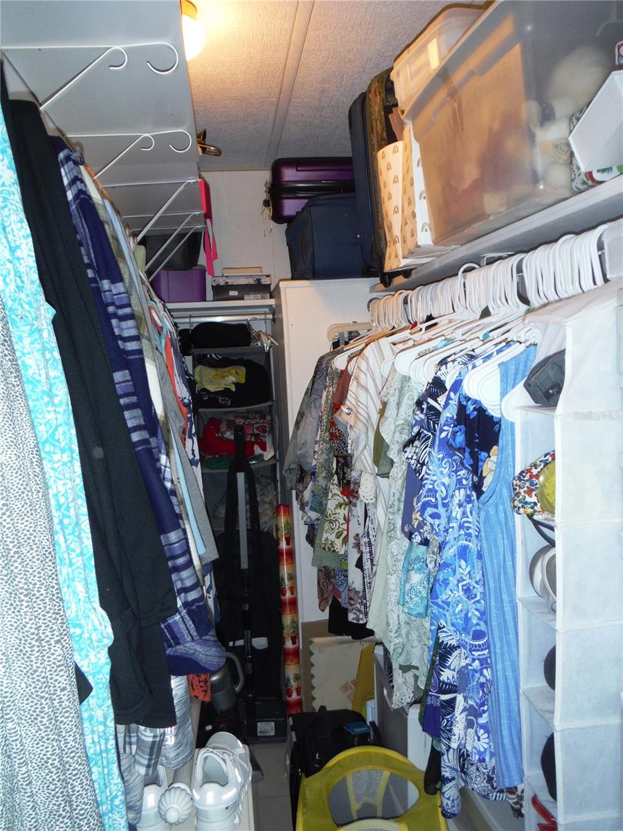 Image 16 of 41 For 124 Juniperus Drive 45