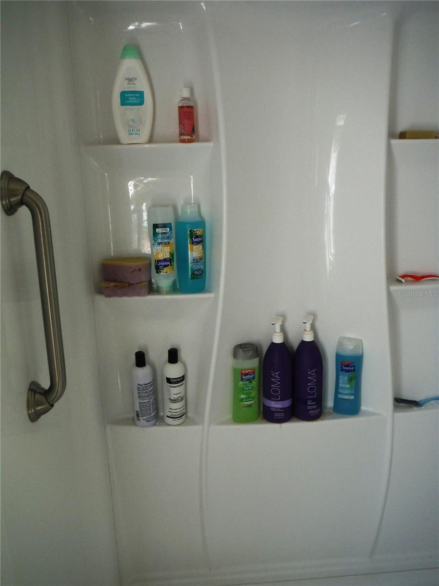 Image 18 of 41 For 124 Juniperus Drive 45