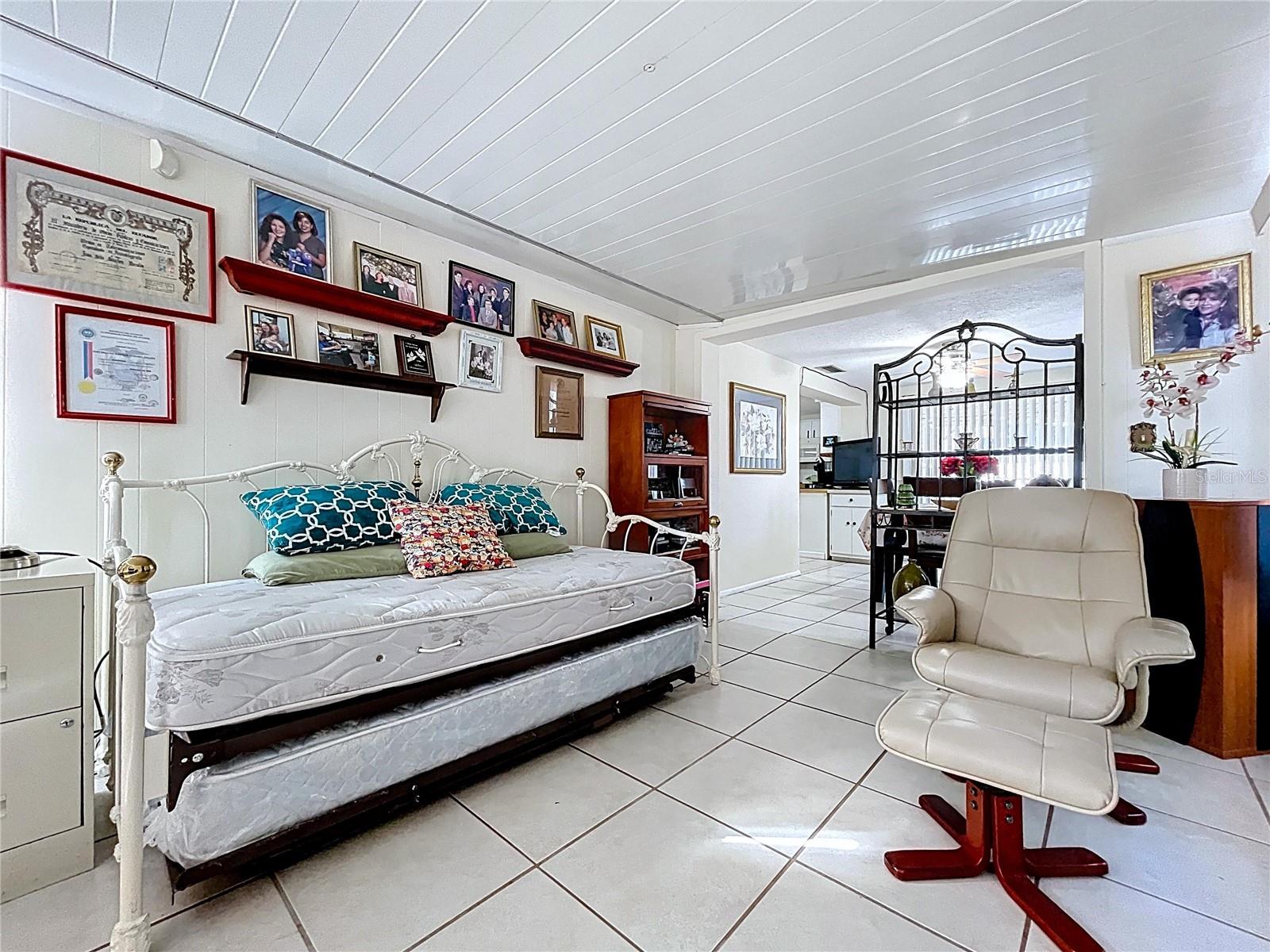 Image 22 of 70 For 2150 Maureen Drive