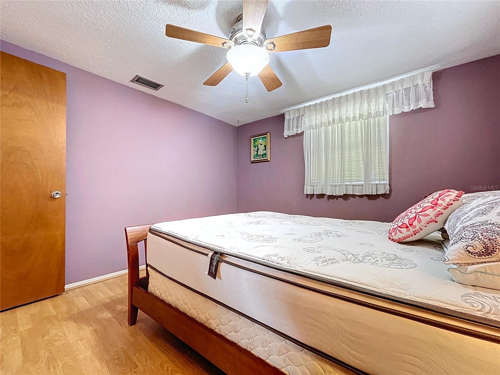 Image 33 of 70 For 2150 Maureen Drive