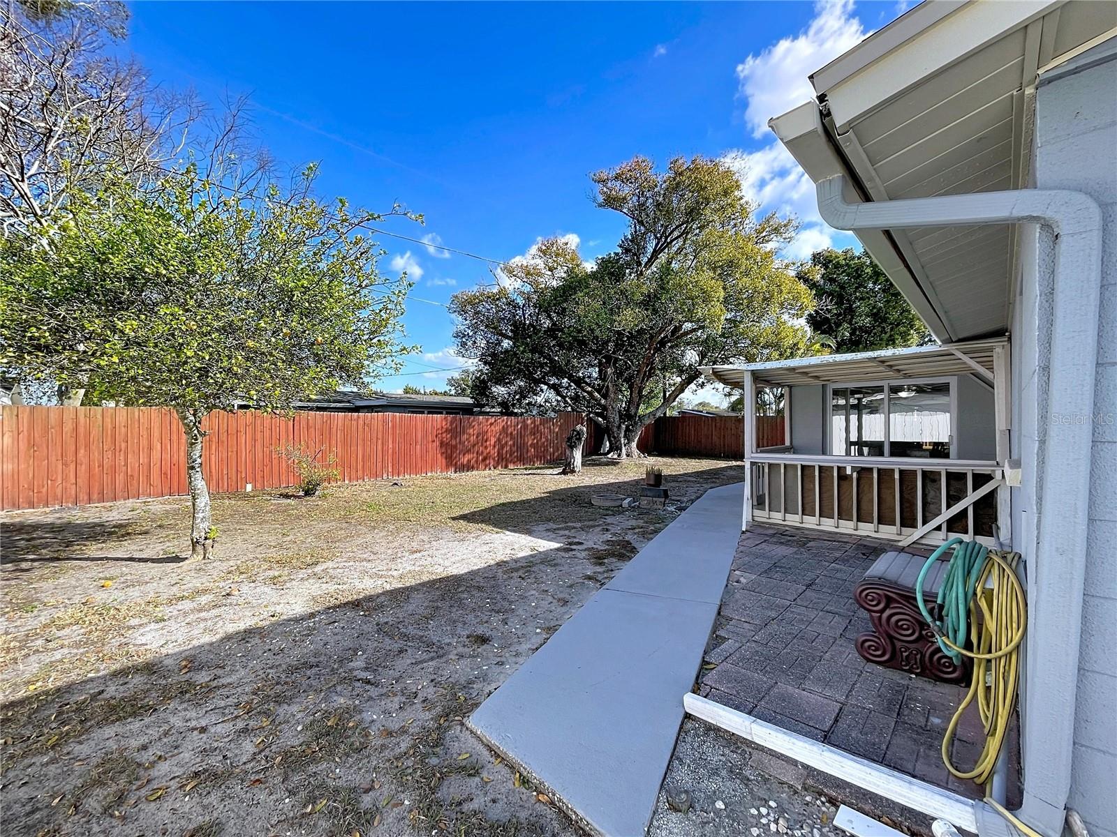 Image 46 of 70 For 2150 Maureen Drive