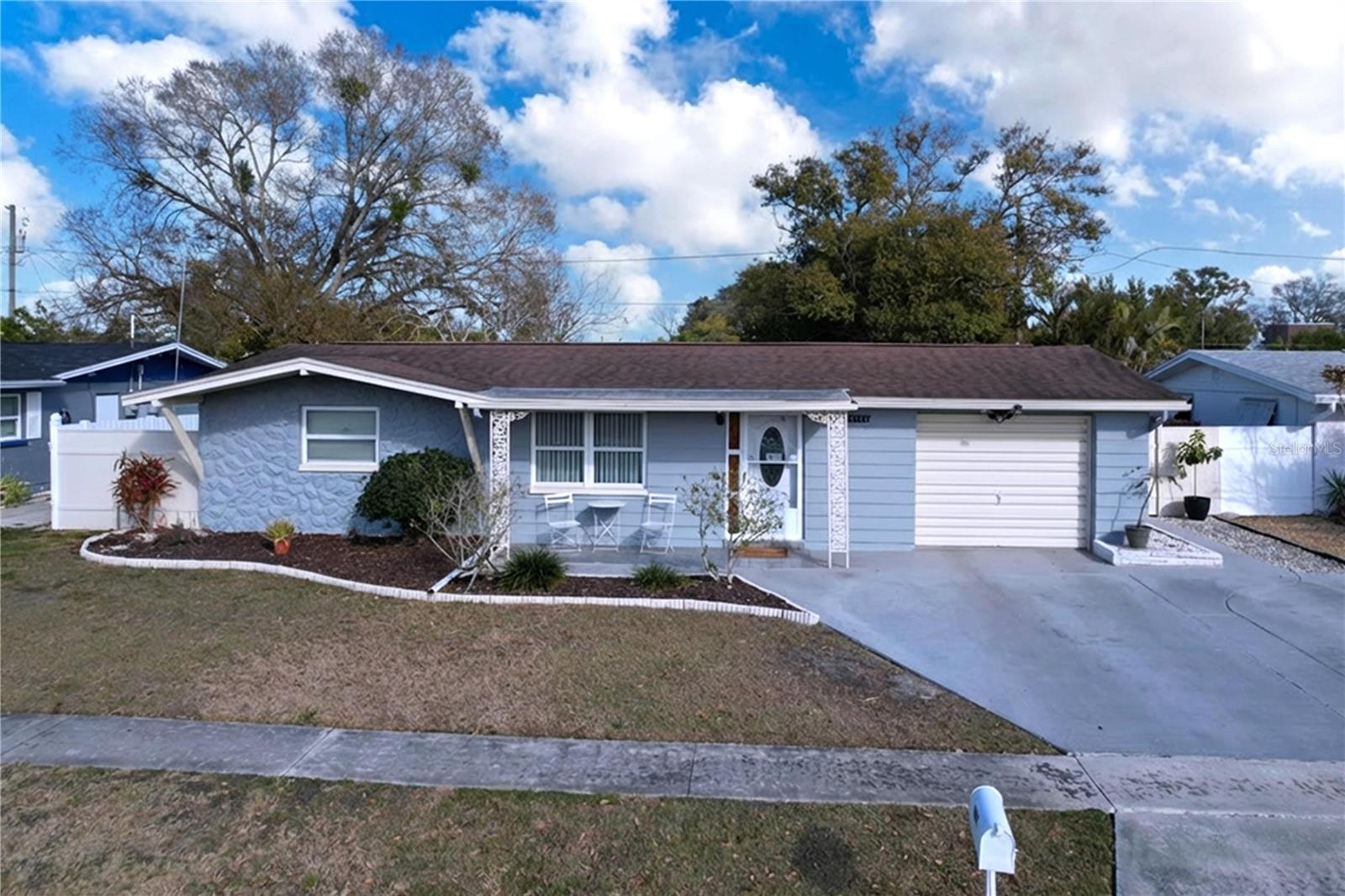 Image 59 of 70 For 2150 Maureen Drive