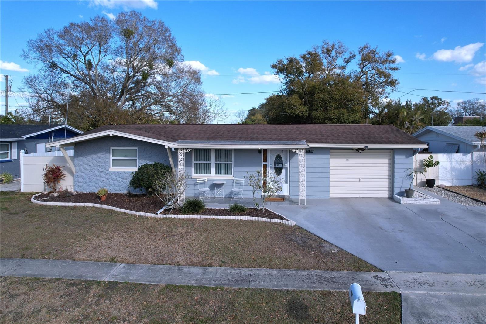 Image 62 of 70 For 2150 Maureen Drive