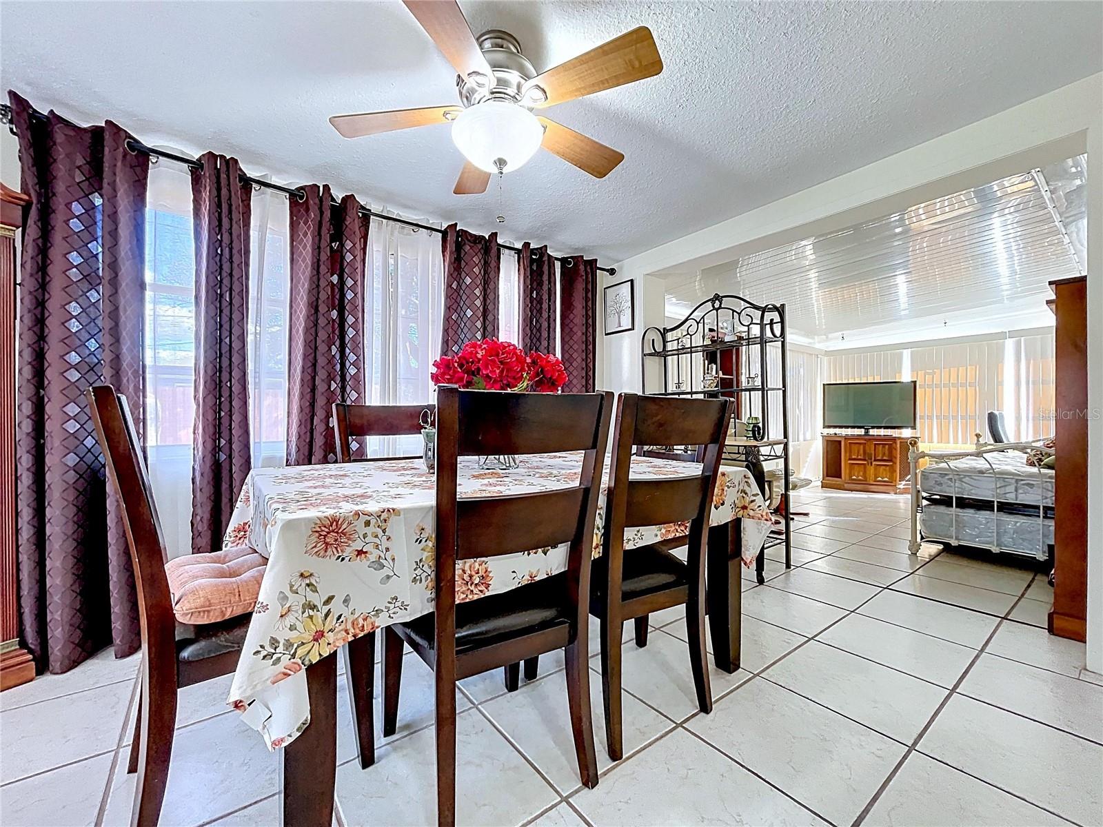 Image 8 of 70 For 2150 Maureen Drive