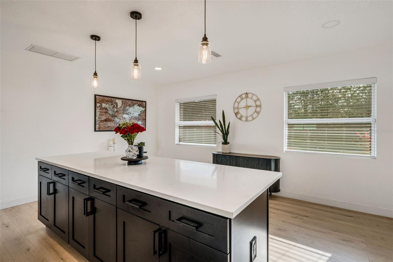 Image 12 of 44 For 10016 Ridge Rd