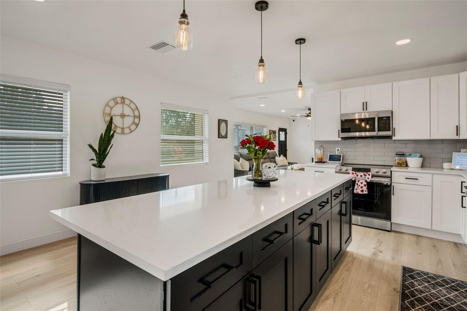 Image 14 of 44 For 10016 Ridge Rd