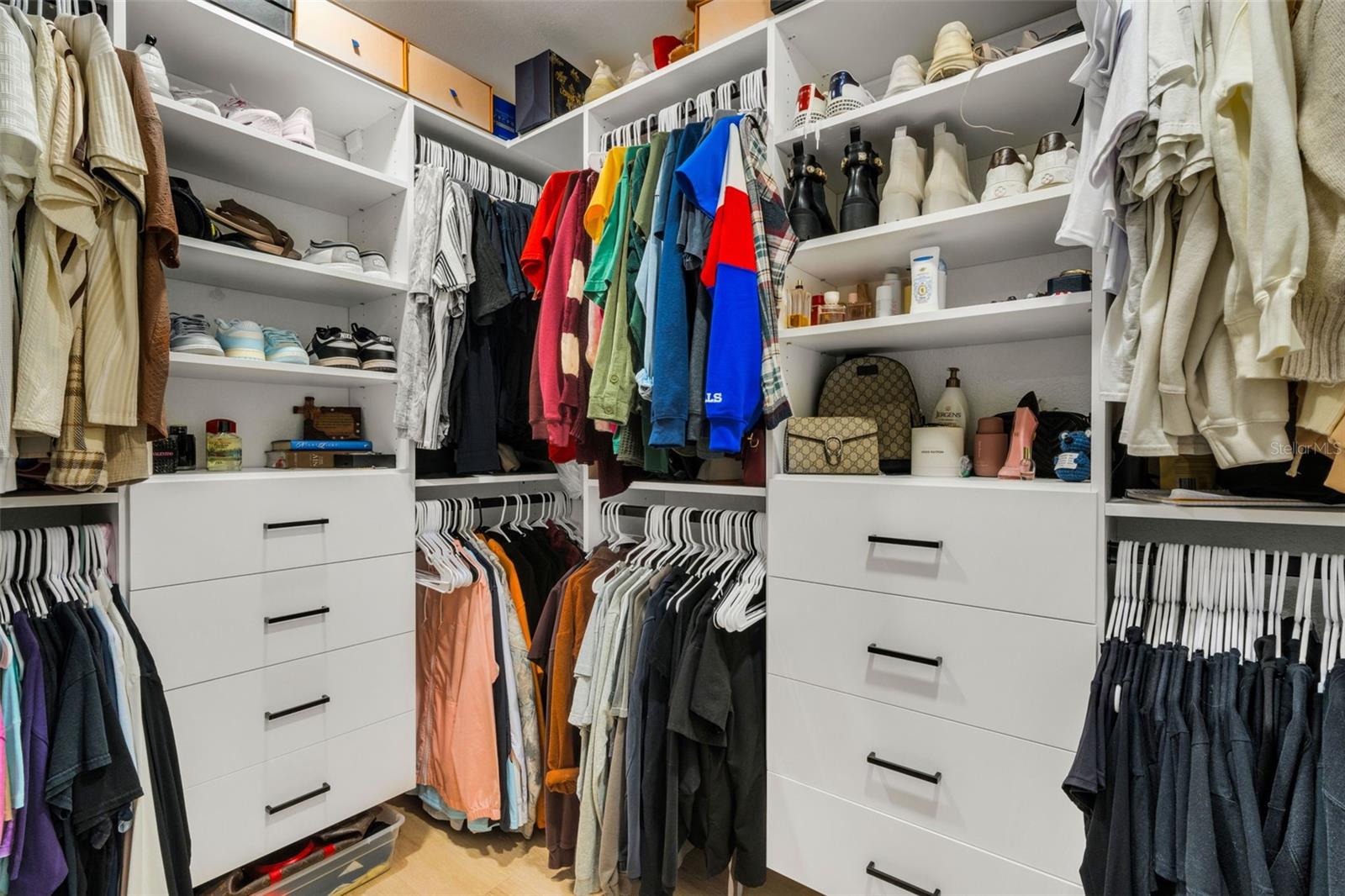 Image 21 of 44 For 10016 Ridge Rd