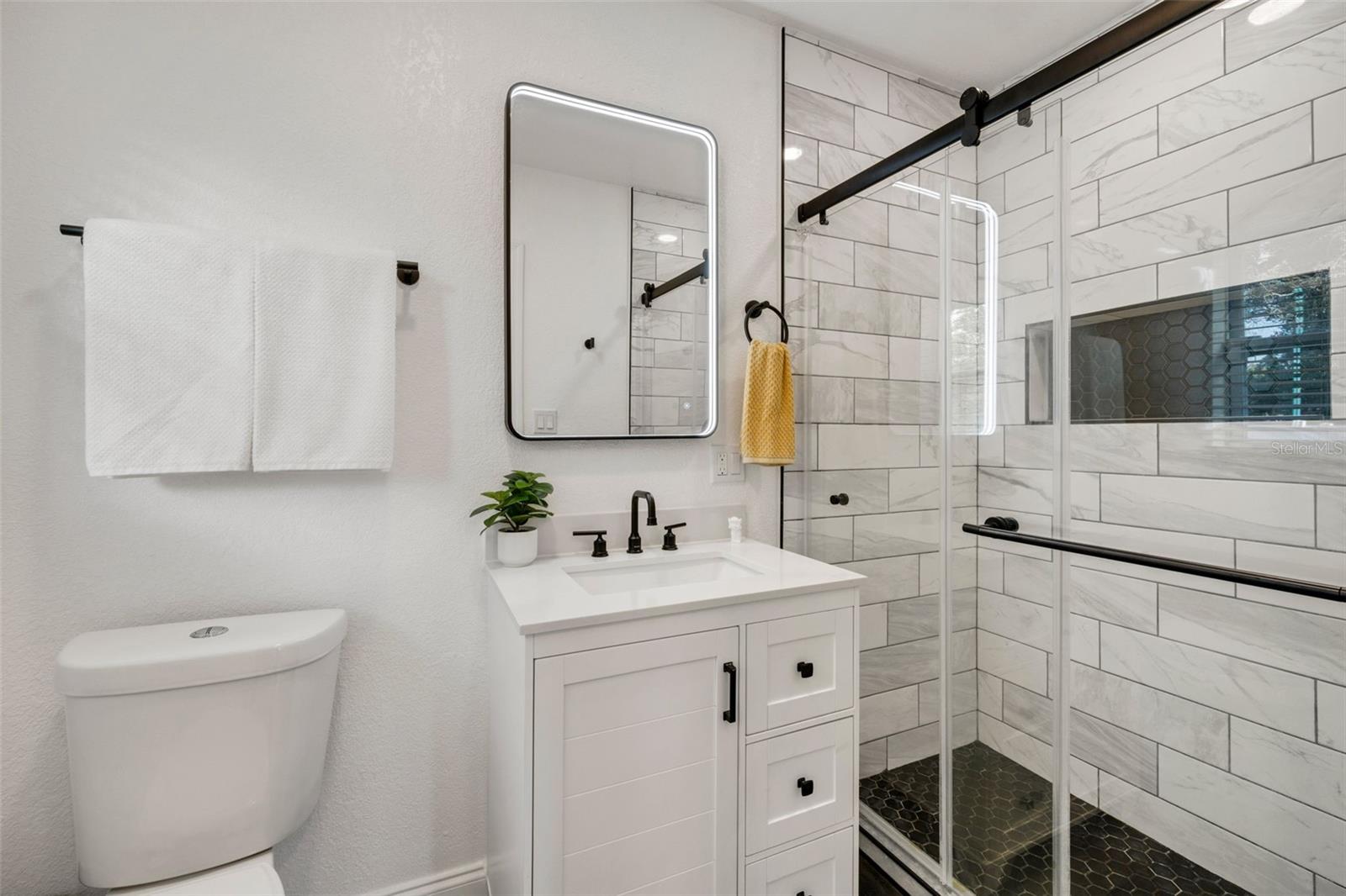 Image 26 of 44 For 10016 Ridge Rd