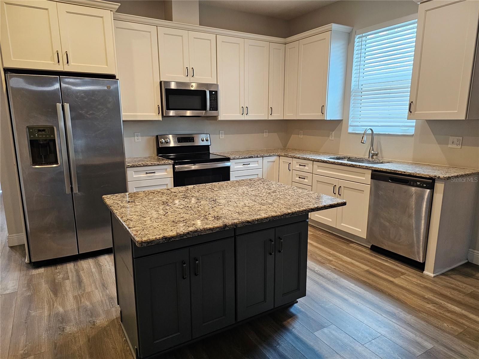 Image 3 of 27 For Address Not Provided