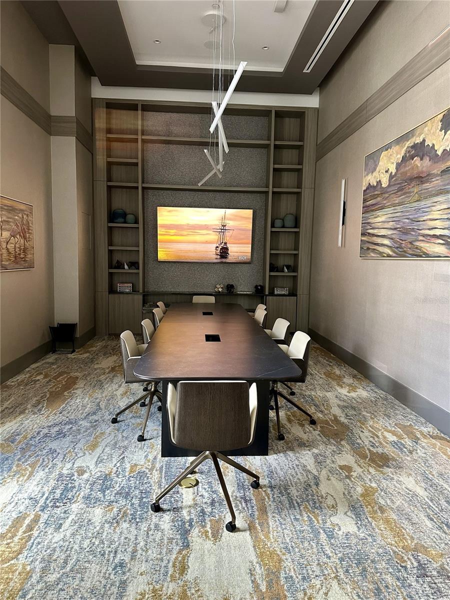 Image 24 of 41 For 275 1st Ave S 2007