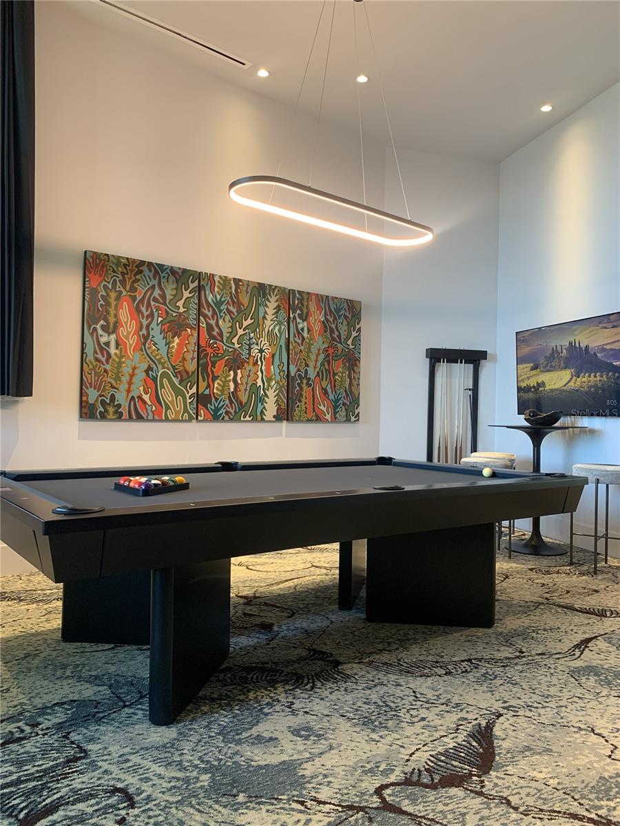 Image 26 of 41 For 275 1st Ave S 2007