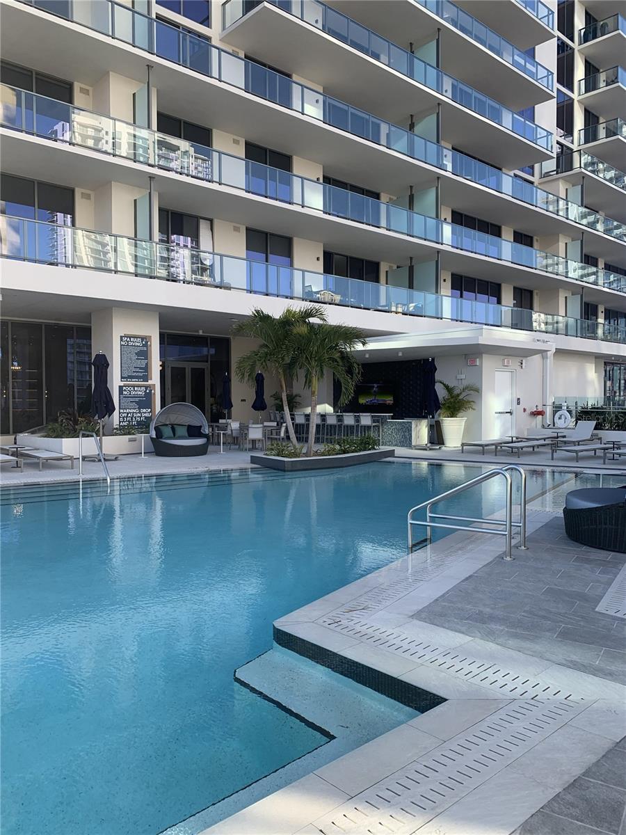 Image 34 of 41 For 275 1st Ave S 2007