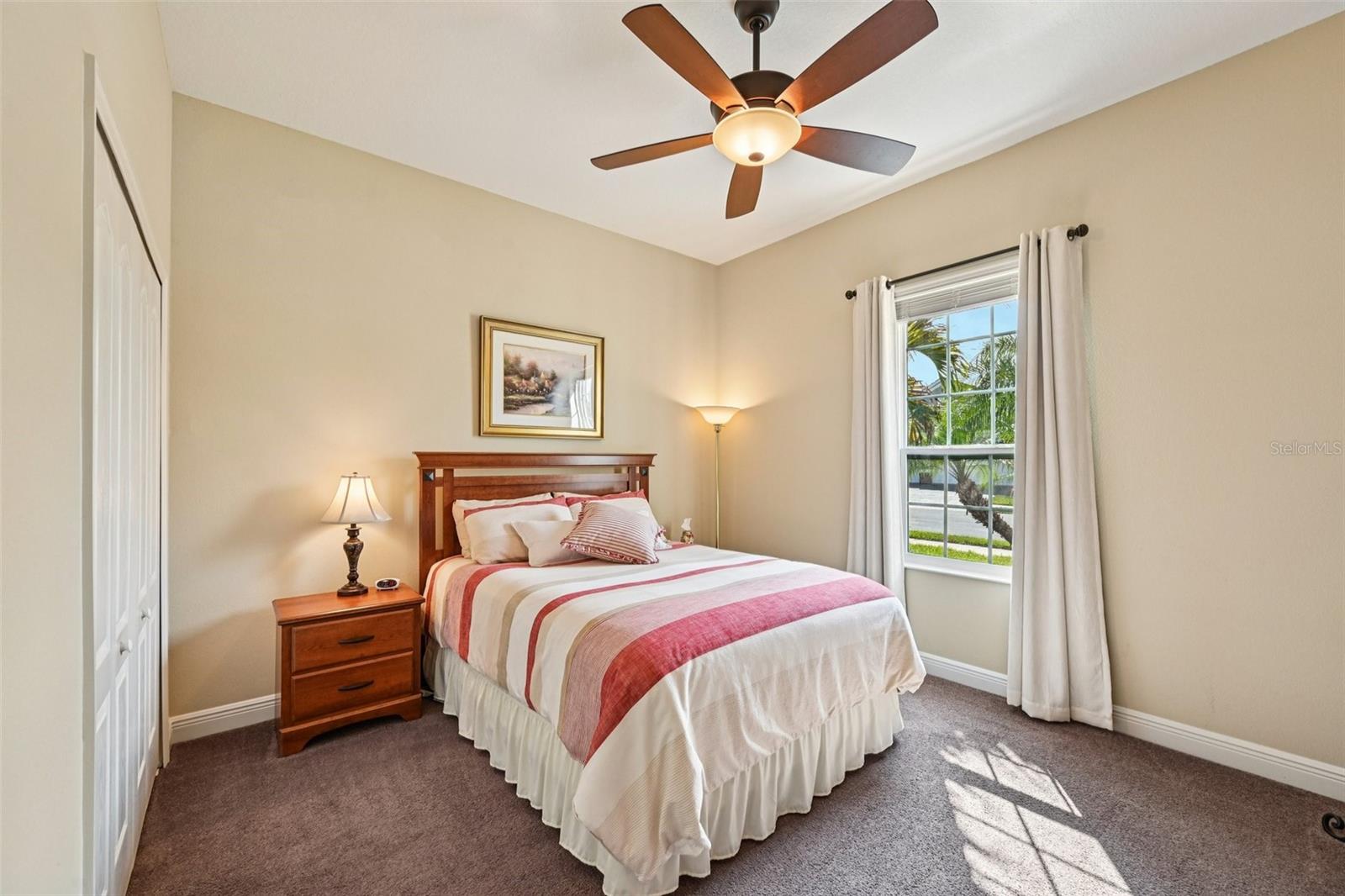 Image 13 of 39 For 12819 Coastal Breeze Way