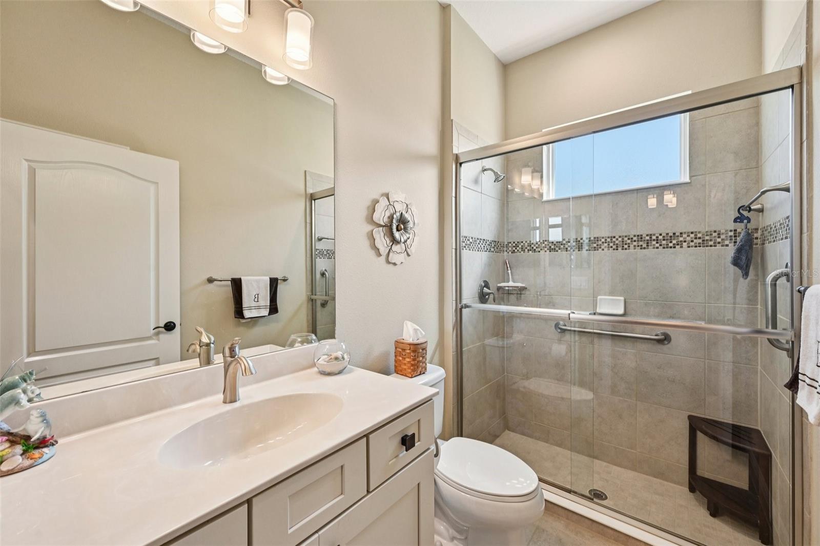 Image 14 of 39 For 12819 Coastal Breeze Way