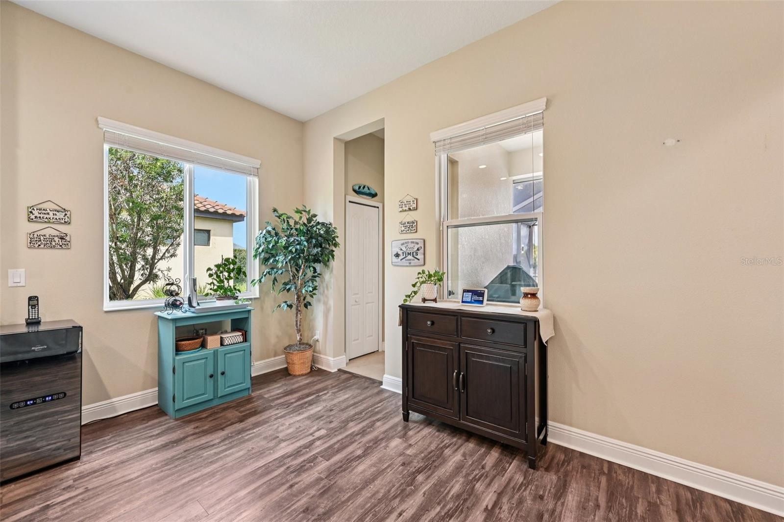 Image 18 of 39 For 12819 Coastal Breeze Way