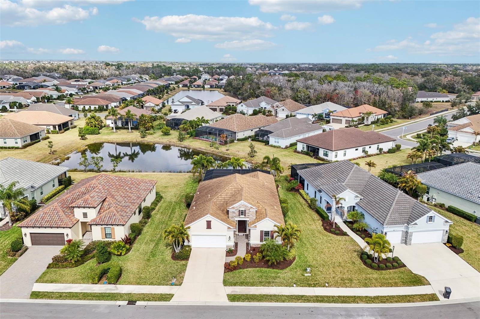 Image 29 of 39 For 12819 Coastal Breeze Way