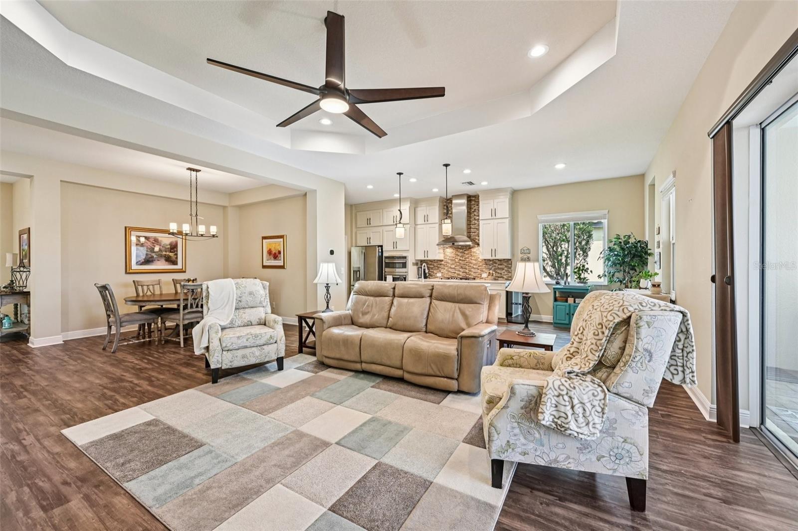 Image 5 of 39 For 12819 Coastal Breeze Way