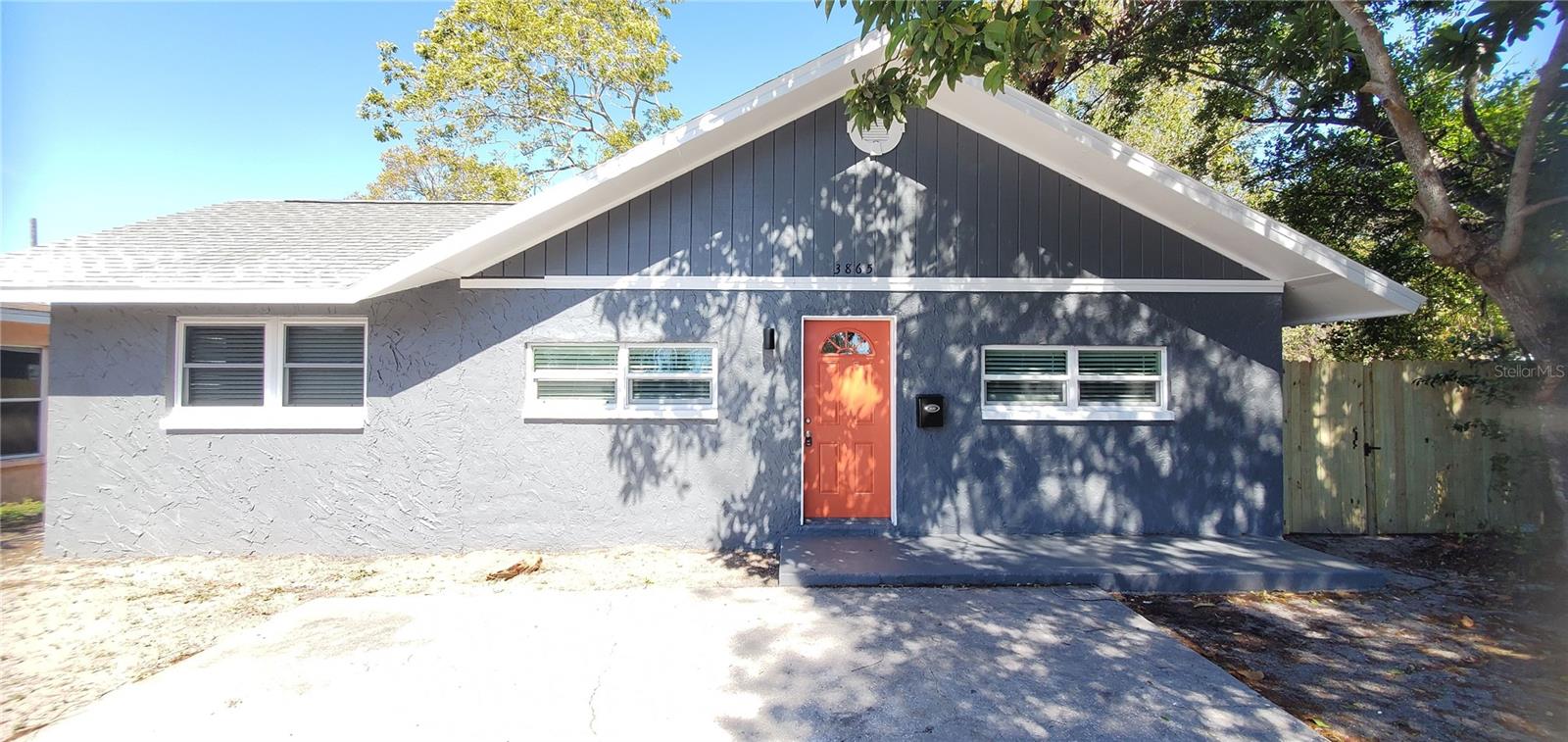 Details for 3865 15th Avenue S, ST PETERSBURG, FL 33711