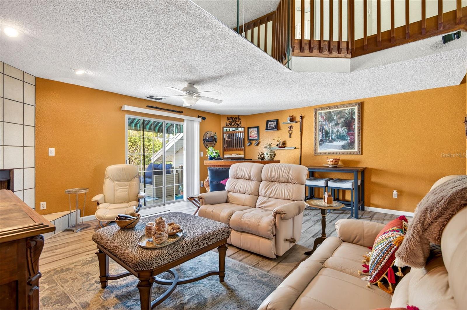 Image 10 of 48 For 11722 Currie Lane F2