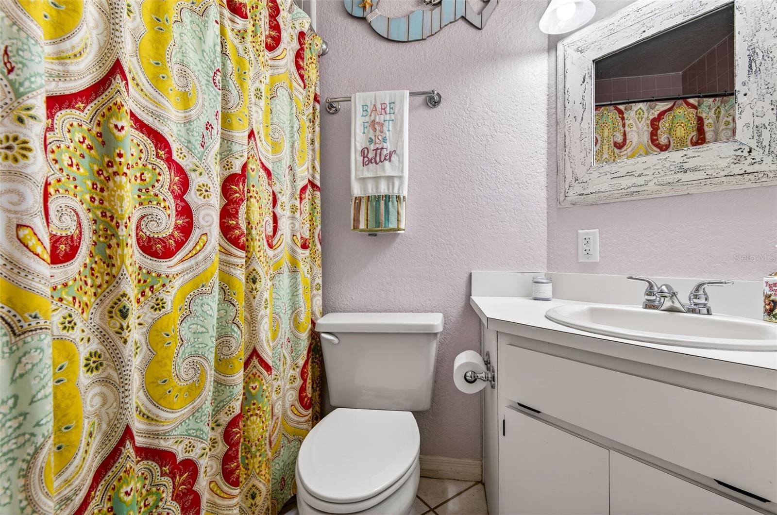 Image 36 of 48 For 11722 Currie Lane F2