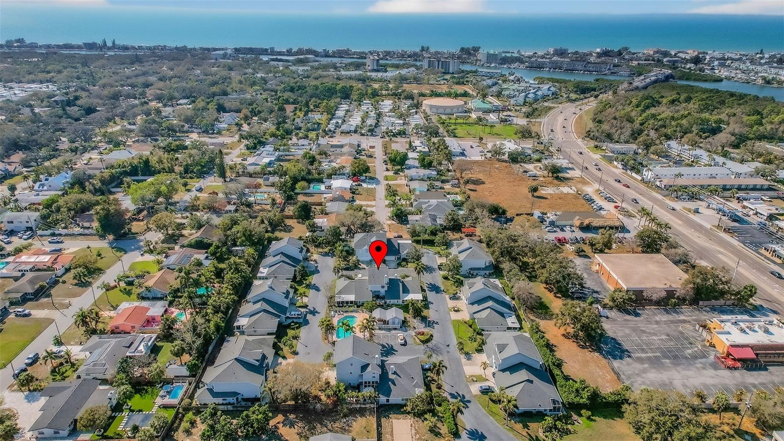 Image 39 of 48 For 11722 Currie Lane F2