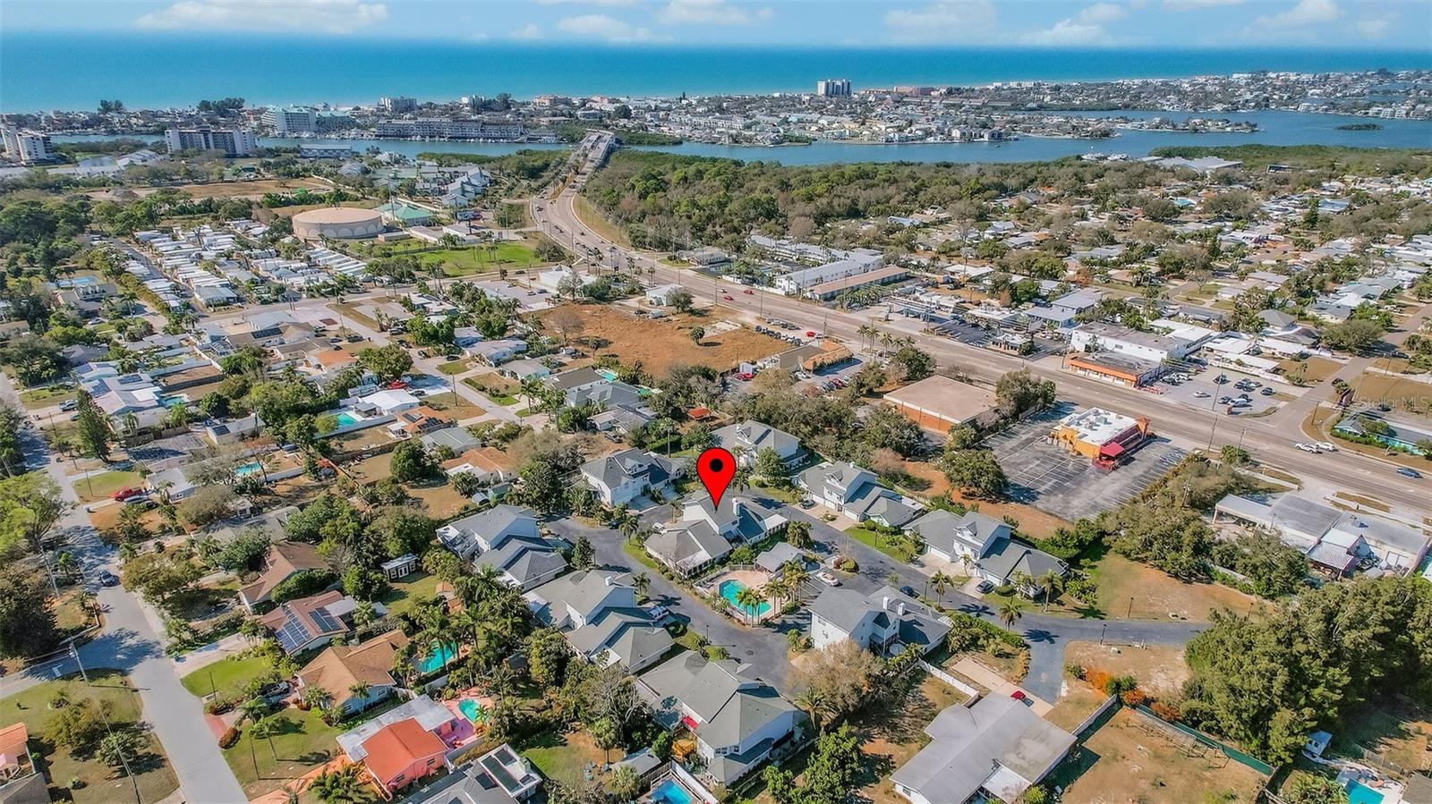 Image 4 of 48 For 11722 Currie Lane F2