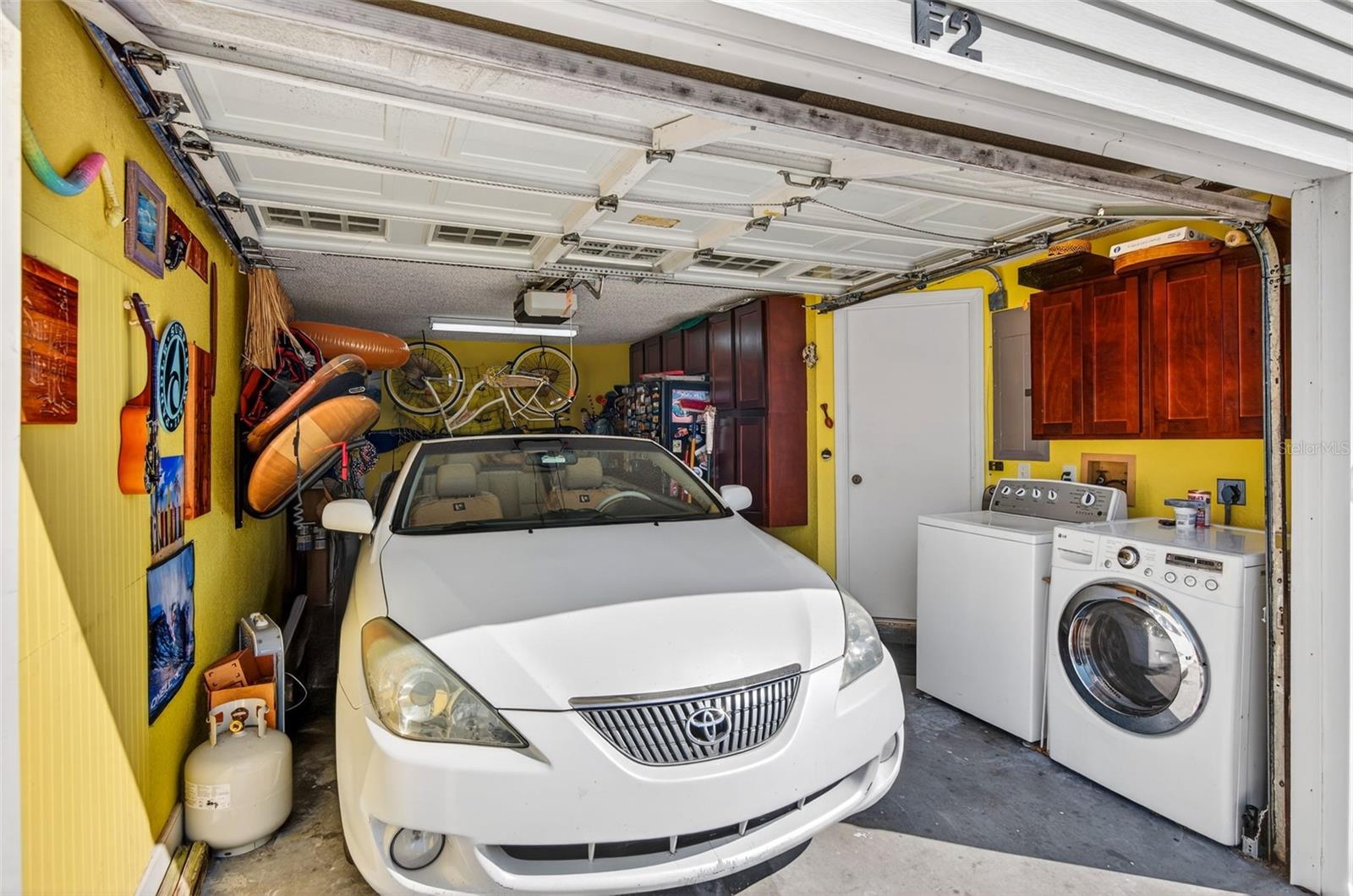 Image 43 of 48 For 11722 Currie Lane F2