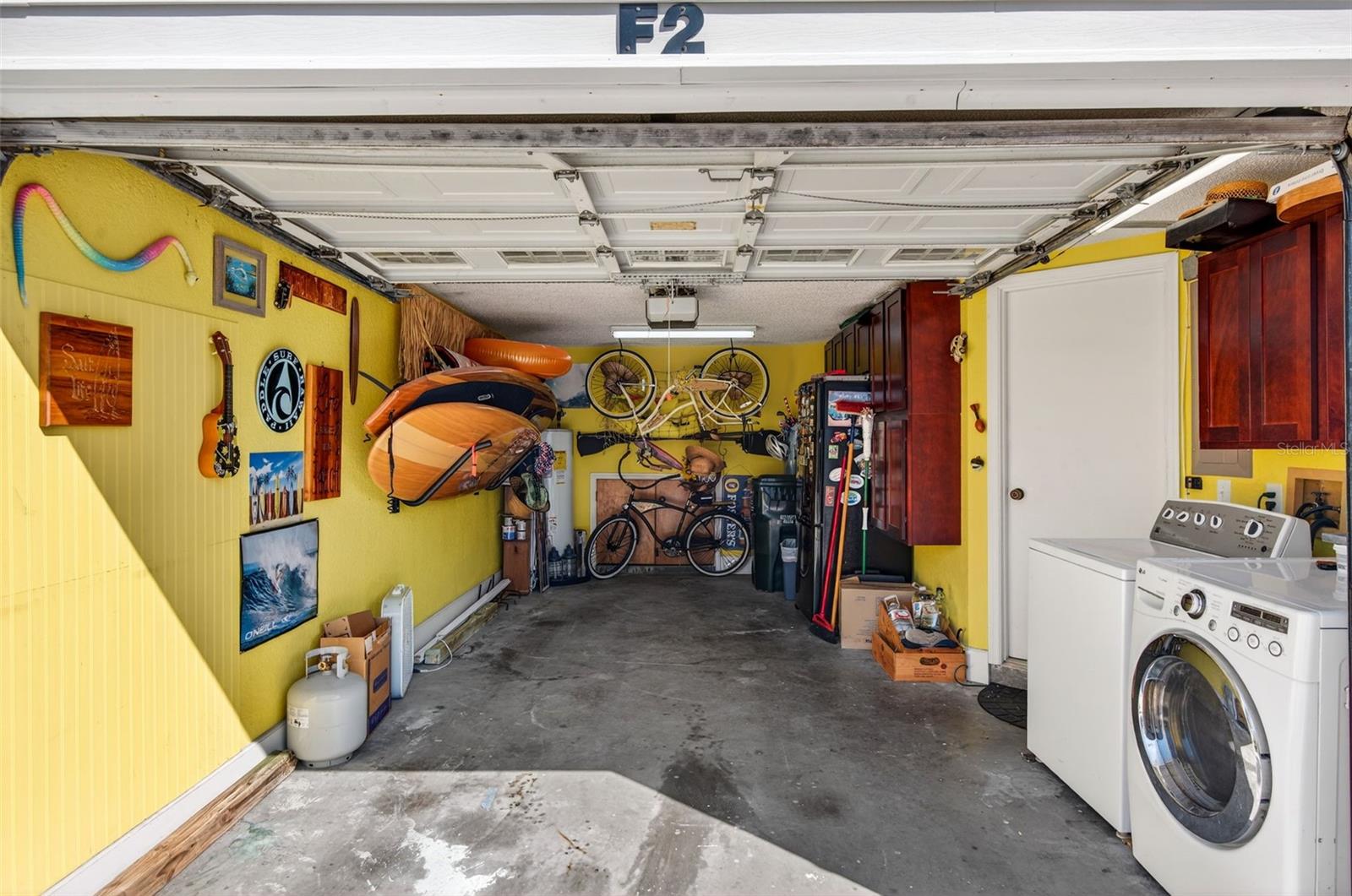 Image 44 of 48 For 11722 Currie Lane F2