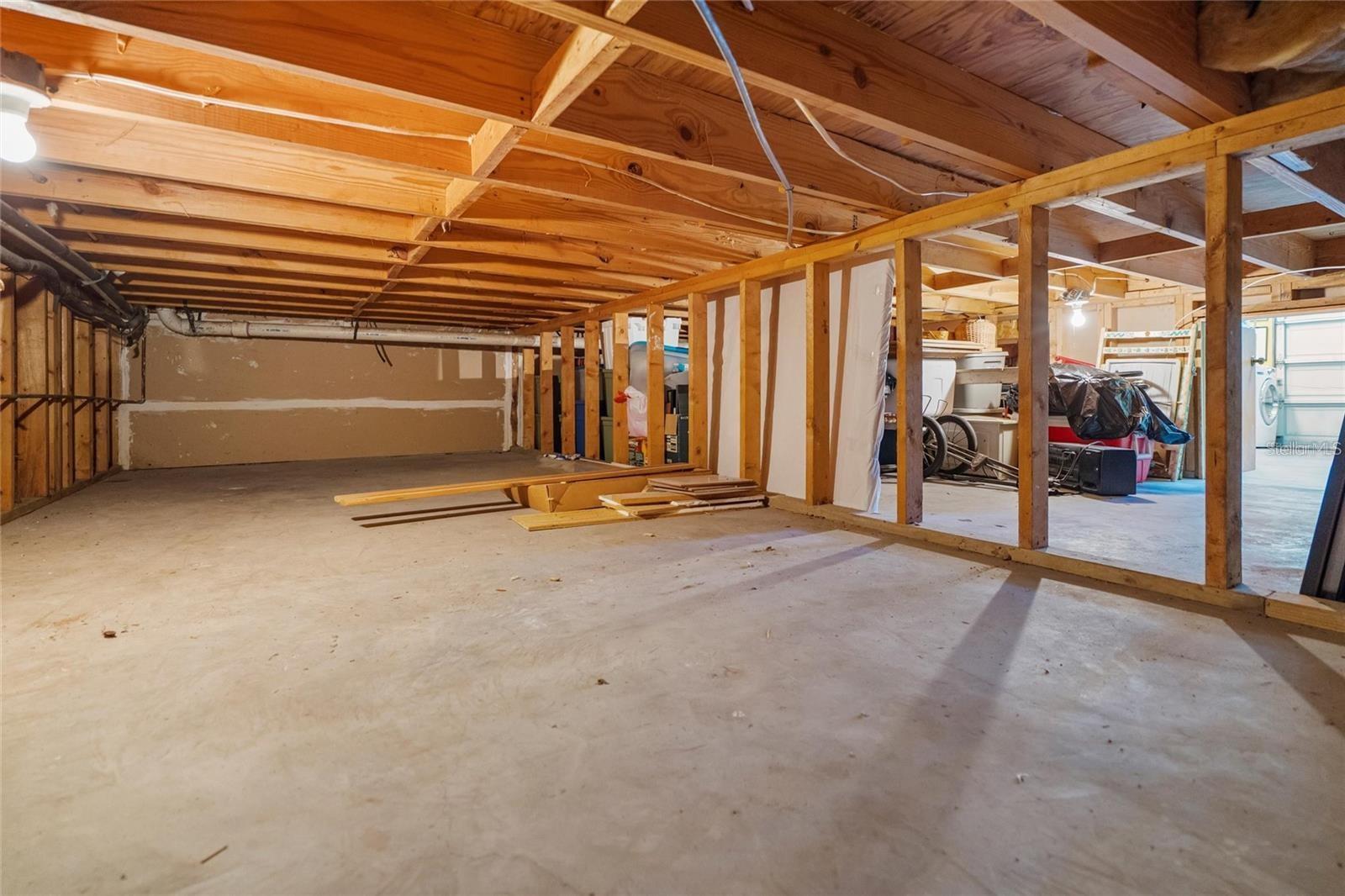 Image 45 of 48 For 11722 Currie Lane F2