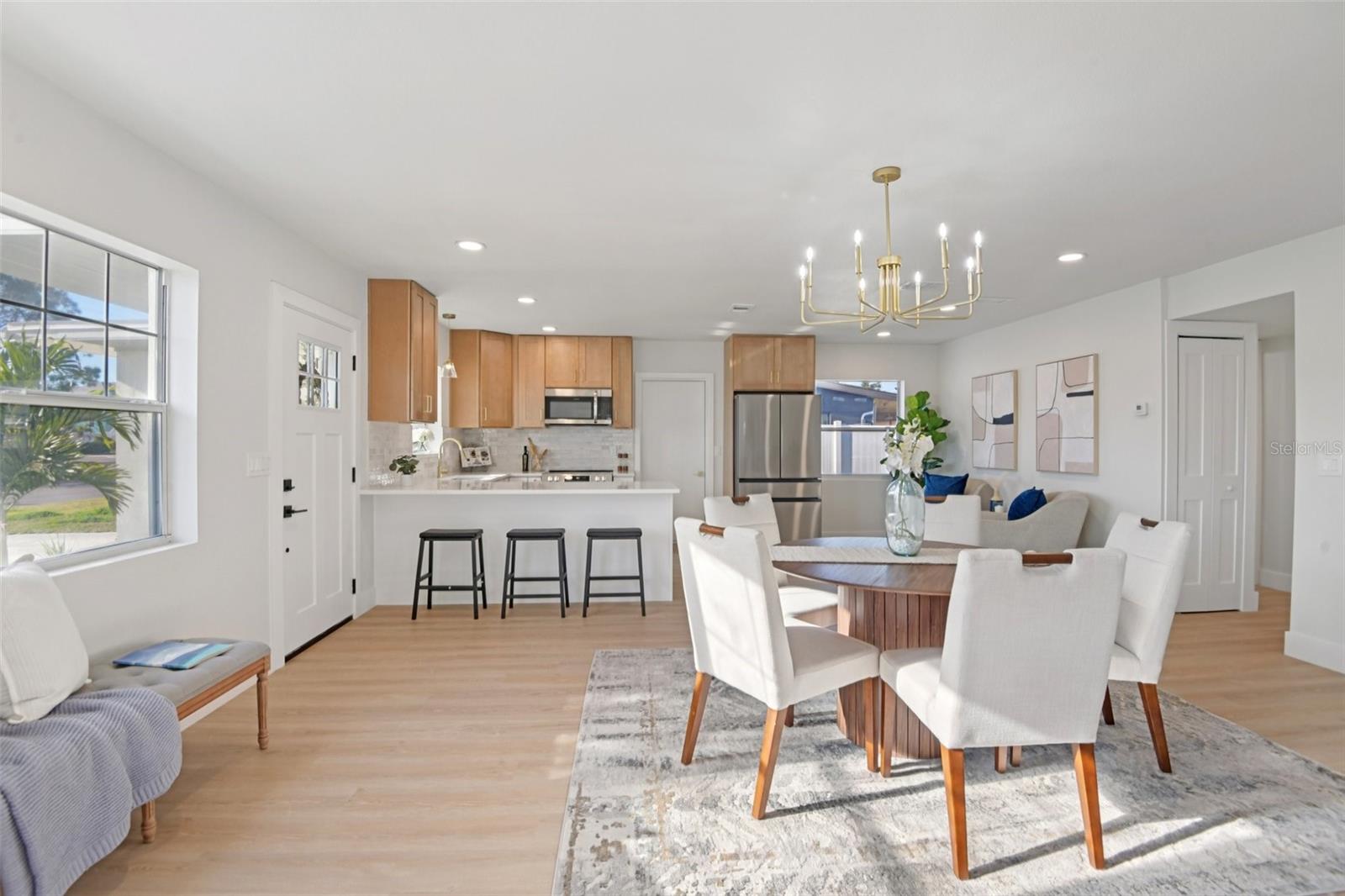 Image 10 of 33 For 16006 Redington Drive