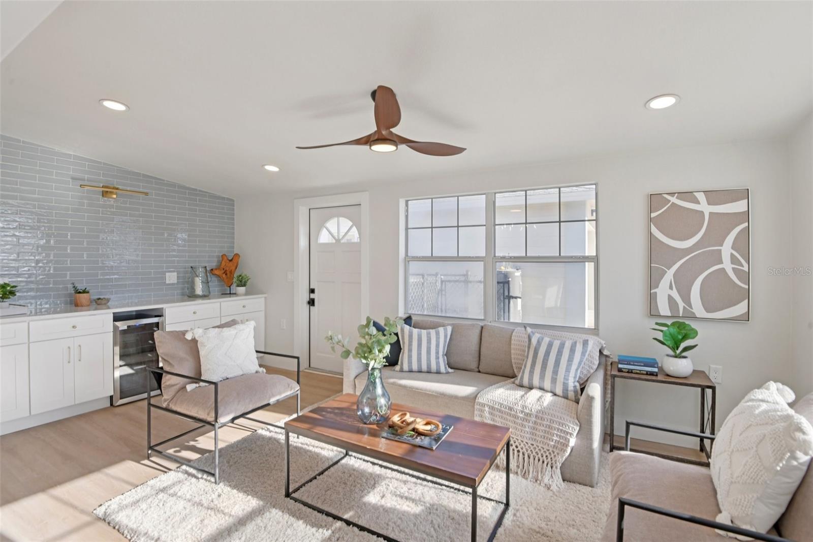 Image 12 of 33 For 16006 Redington Drive