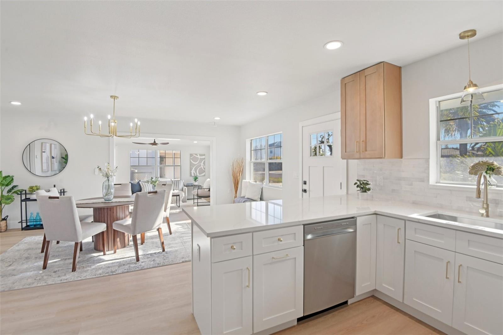 Image 16 of 33 For 16006 Redington Drive